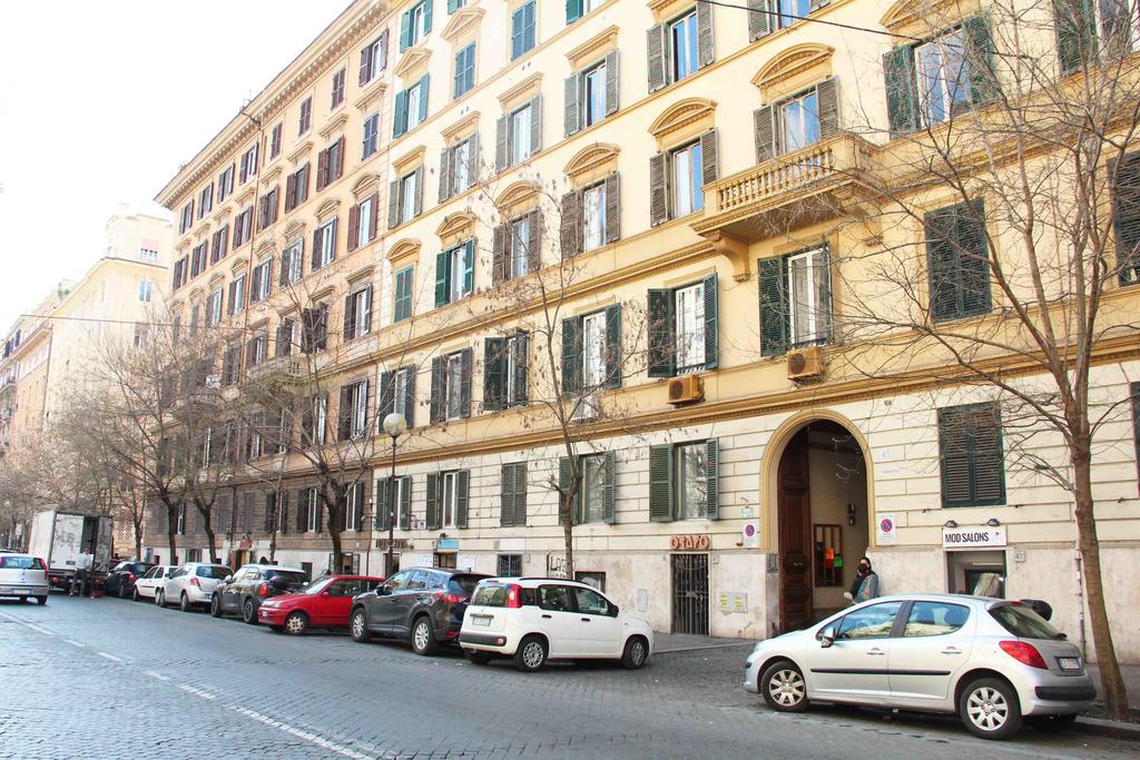 Luxury White House Rome Leilighet Rom bilde