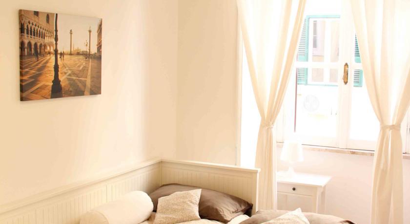 Luxury White House Rome Leilighet Rom bilde